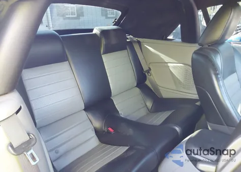 2007 Ford Mustang Gt Deluxe/Gt Premium z USA, uszkodzony, nr VIN 1ZVHT85H775323043